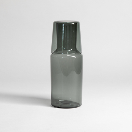 Hario - Colors Night Carafe - Karafka 600ml ze szklanką 280ml szara