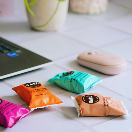 BARU - Pianki Dark Chocolate & Sea Salt Caramel Marshmallows 60 g (4 x 15 g)